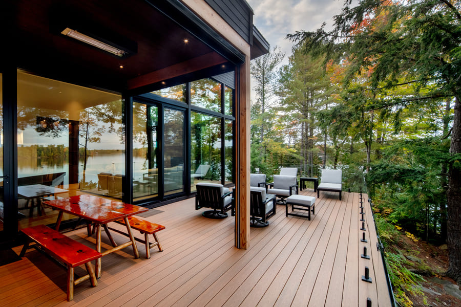 Side Deck View with Glass Wall Barriers | Ballantyne Builds