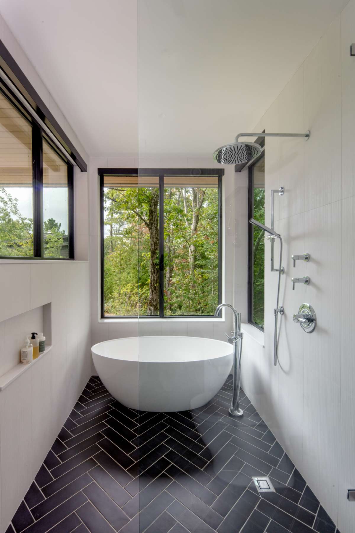 Bath tub with window | Ballantyne Builds